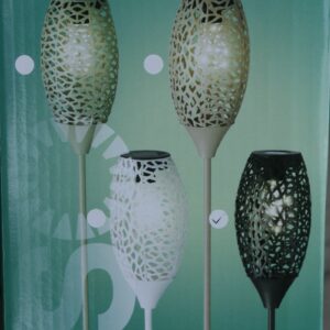 Lampe solaire sur pique 1