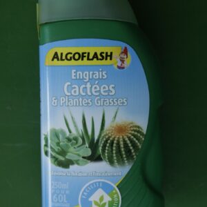 Engrais Cactees Plantes grasses Algoflash 250ml 2 Jardi Pradel Luchon