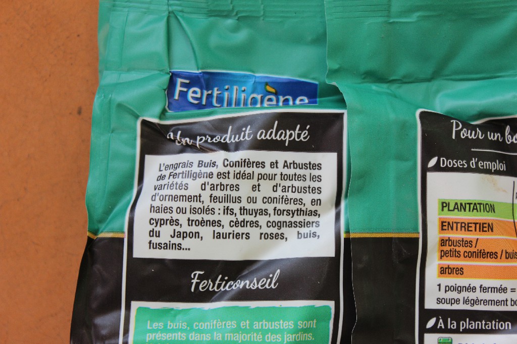 Engrais Osmocote Pour Arbustes, Buis Et Conifères - Fertiligène 8961 - Libération Progressive Sur 6 Mois - Apport Unique De Mars à Juin