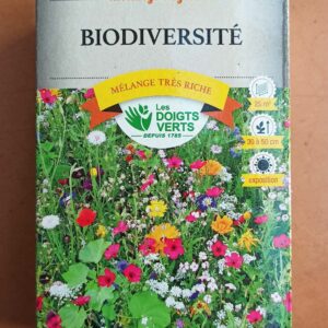 Melange-de-fleurs-biodiversite-tres-riche-Les-Doigts-Verts-Graines-de-fleurs-Jardin-Jardi-Pradel-2