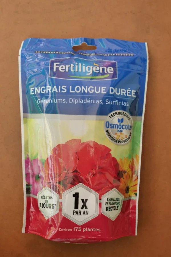 Engrais longue durée géraniums dipladénias surfinias 700g - Fertiligène (4) - Produits - Jardi Pradel - Jardinerie et fleuriste à Bagnères-de-Luchon (31)